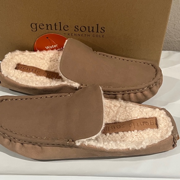 NIB Gentle Souls Mina Driver Mule Cozy by Kenneth Cole Indoor Outdoor Shoes New - Picture 1 of 7